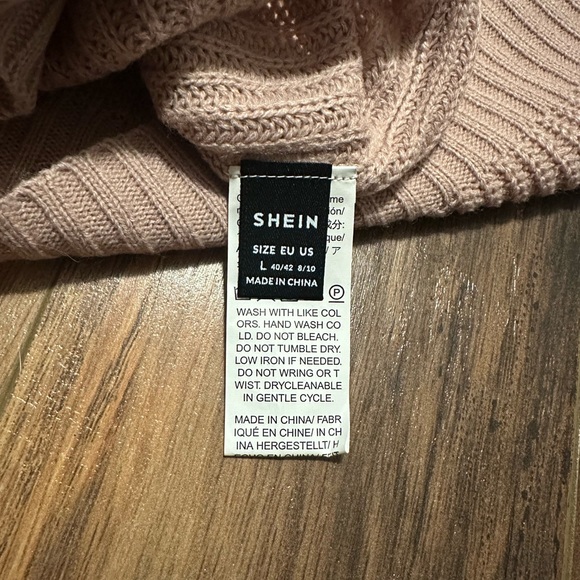 Pink sweater - Picture 2 of 2